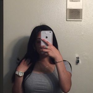 Meet your Posher, Mireya